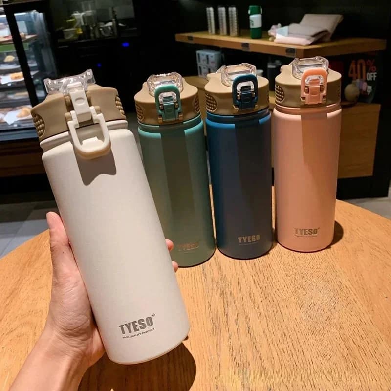 ストロー付きステンレス魔法瓶 600/750ML